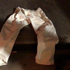 Pantalon Beige, a été signalé par De Heeren van Aemstel utilisant iLost
