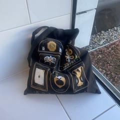 Zwart katoenen tasje, tote bag, iLost에 보고됨