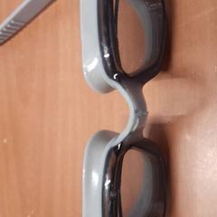 Óculos de natação, como reportado por Grand Hotel Amrath Kurhaus utilizando o iLost