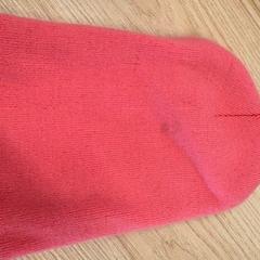 Bonnet rose がiLostで IKEA Liège によって報告されました