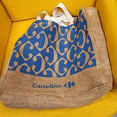 Táska, amint azt IKEA Slependen az iLost segítségével jelentette.