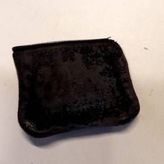 Etui, zgłoszono przez Qbuzz ZHN przy użyciu iLost