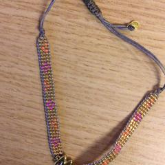 Pulseira, como reportado por Canisius-Wilhelmina Ziekenhuis utilizando o iLost