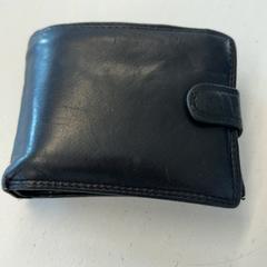 Billetera Dijksterhuis, ha sido reportado por GVB con iLost