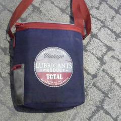 Torba, zgłoszono przez Relais Azalys przy użyciu iLost