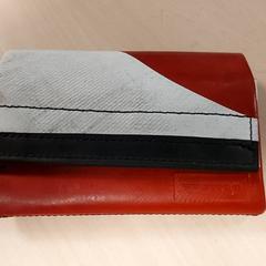 Portefeuille - Marcoen, a été signalé par Centraal magazijn utilisant iLost