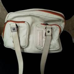 Sac DEHANDSHOEWERCKER, a été signalé par ilévia utilisant iLost