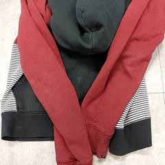 Clothing - Hoodie Zwart/Bordeaux, as reported by Centraal magazijn using iLost