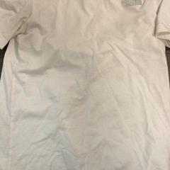 Tshirt, gemeldet von Inntel Hotels Amsterdam Centre über iLost