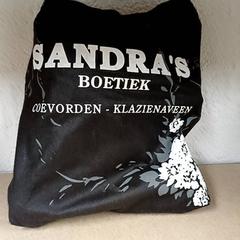 Táska, amint azt Qbuzz GD Groningen Peizerweg az iLost segítségével jelentette.