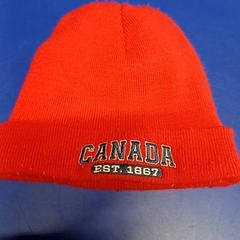 Bonnet Rouge, a été signalé par IKEA Rennes - Pacé utilisant iLost