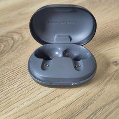 Oplaaddoosje draadloze oortjes soundpeats، كما تم الإبلاغ عنه عبر iLost