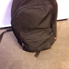 Rugzak Zwart Hema, zoals gemeld door EBS Tramplein met iLost