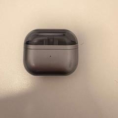 Hodetelefoner, som rapportert av Ramada by Wyndham Amsterdam Airport Schiphol ved bruk av iLost