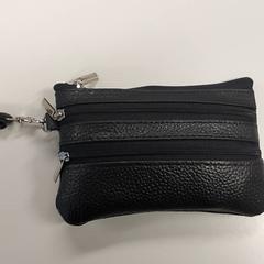 財布 Tanghe がiLostで Regio Oost-Vlaanderen によって報告されました