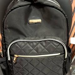 حقائب حمل وحقائب اليد، كما تم الإبلاغ عنه بواسطة allGo Almere عبر iLost