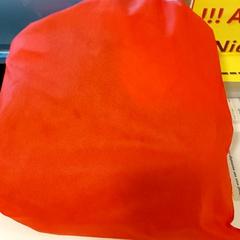 Bolsa de gimnasia -  rood, ha sido reportado por Centraal magazijn con iLost