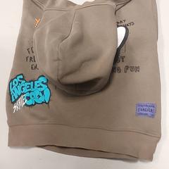 パーカー がiLostで Centraal magazijn によって報告されました