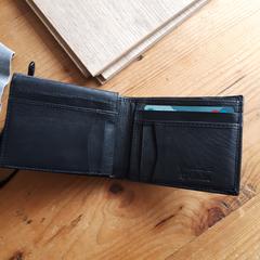 Portemonnee, gerapporteerd met iLost