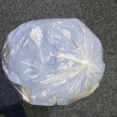 القميص shirt، كما تم الإبلاغ عنه بواسطة Haven Hotel Rotterdam عبر iLost