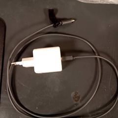 어댑터 & 충전기 Zwart wit, iLost를 사용하여 Van der Valk Hotel Sneek에 보고됨