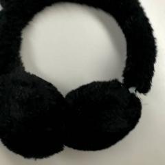 Oorwarmers، كما تم الإبلاغ عنه بواسطة Burgers' Zoo عبر iLost