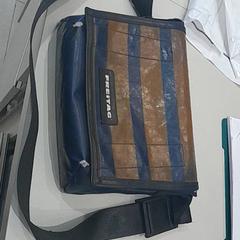 Bolsa, ha sido reportado por Van der Valk Hotel Schiphol con iLost