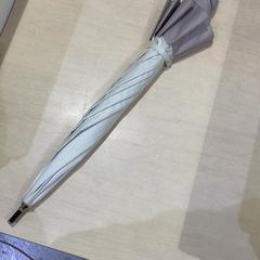 Paraplu ナイロン　ベージュ, zoals gemeld door IKEA渋谷 met iLost