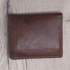 Lommebok - Van der Elst, som rapportert av Regio Antwerpen - Brussel ved bruk av iLost