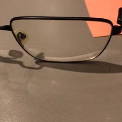 Brýle, jak nahlášeno MEININGER Hotel Amsterdam Amstel pomocí iLost