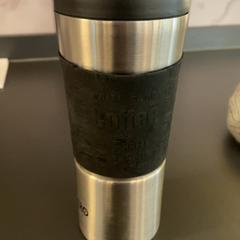 Copa termo, segundo informou MEININGER Hotel Dresden Zentrum usando iLost