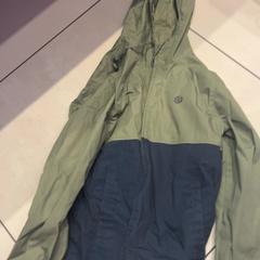 Jacket, as reported by Johan Cruijff ArenA using iLost