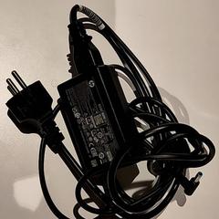 Carregador de portàtils, segons ha informat Bibliotheek Neude (Utrecht) mitjançant iLost