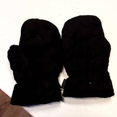 Luvas, segundo informou Qbuzz ZHN usando iLost