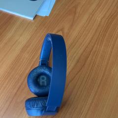 Hodetelefoner, som rapportert av Arriva Achterhoek-Rivierenland ved bruk av iLost