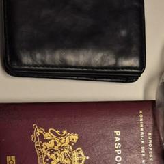 Portemonnee van Delft, come riportato da Connexxion Zeeland utilizzando iLost