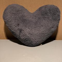 Párna Grijs, amint azt Van der Valk Hotel Apeldoorn - De Cantharel az iLost segítségével jelentette.