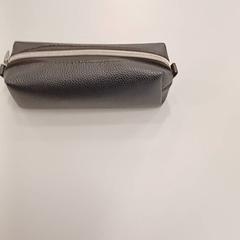 Pouzdro pennen, jak nahlášeno Heidelberglaan 15 pomocí iLost