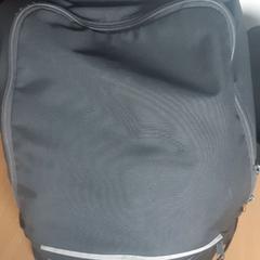Backpack and driving license, iLost에 보고됨