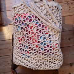 Tas met kleding en schoenen, som rapporterats till iLost