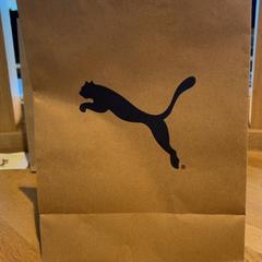 Aankoop puma, som rapportert av Designer Outlet Roermond ved bruk av iLost