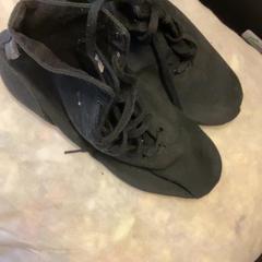 Sabata, segons ha informat MEININGER Hotel Brussels City Center mitjançant iLost