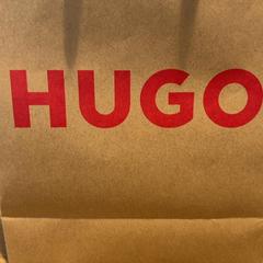 Aankoop hugo hugo, gemeldet von Designer Outlet Roermond über iLost