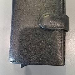 Cardholder Hakarashi & Black, as reported by Qbuzz GD Groningen HS using iLost