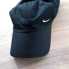 Kšiltovka, jak nahlášeno EBS Tramplein pomocí iLost