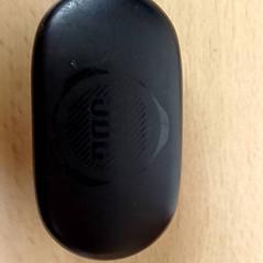 Fejhallgató tok Zwart, amint azt Qbuzz GD Groningen Peizerweg az iLost segítségével jelentette.