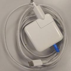 Adapter, as reported by Vrije Universiteit Amsterdam using iLost