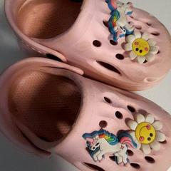 Bota Crocs, jak nahlášeno Dolfinarium pomocí iLost