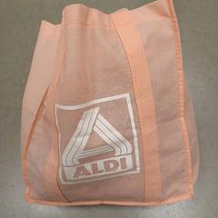 Saco aldi-gabardine senhora, segons ha informat IKEA Loulé mitjançant iLost