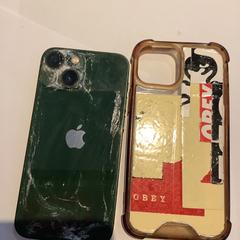 Iphone 12 (defect) groen, som rapportert av Gemeente Amsterdam ved bruk av iLost